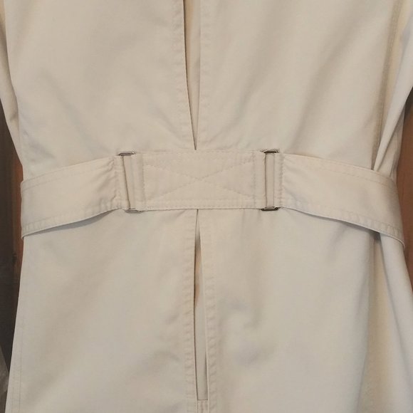 Sold - Picture 4 of 9